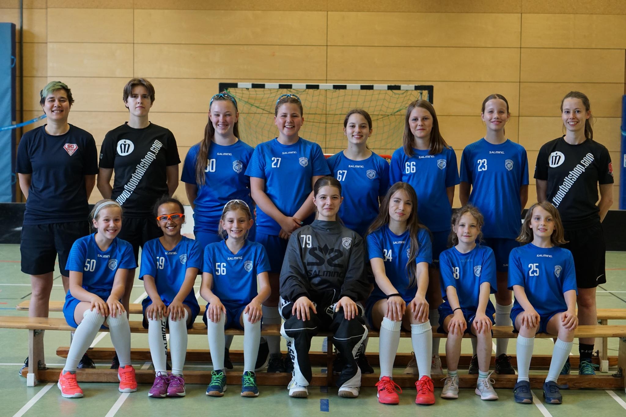 Teamfoto der U13 Juniorinnen der Berlin Rockets zu Deutschen Meisterschaft 2023.